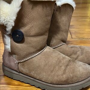 Ugg Bailey button boots